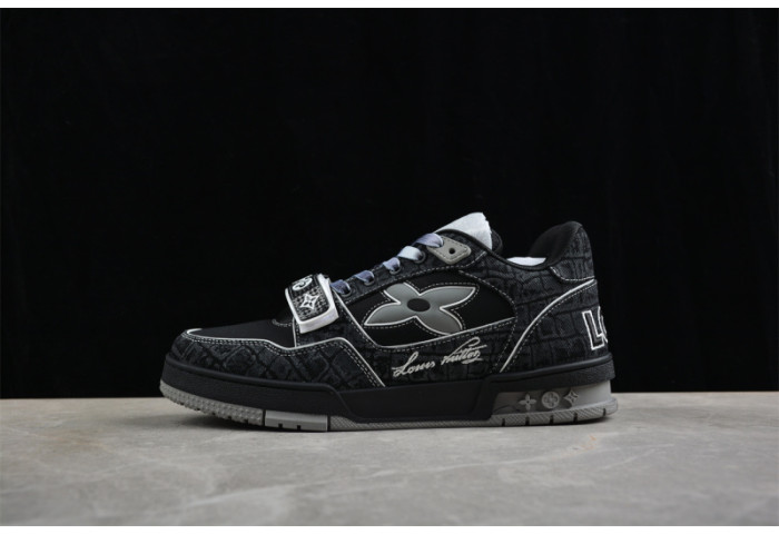 Louis Vuitton LV trainer LVT-209