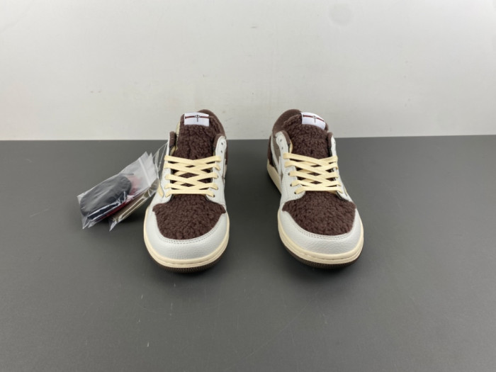 Travis Scott x Jordan Air Jordan 1 Low x Labubu DM7866-717