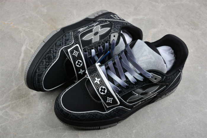 Louis Vuitton LV trainer LVT-209