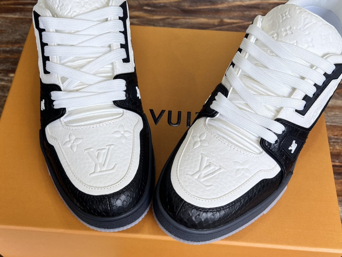 Louis Vuitton LV trainer LVT-216