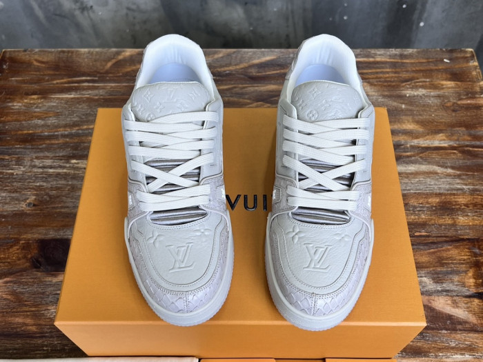 Louis Vuitton LV trainer LVT-215