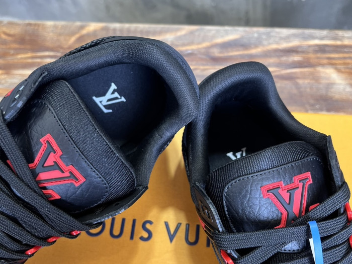 Louis Vuitton LV trainer LVT-212