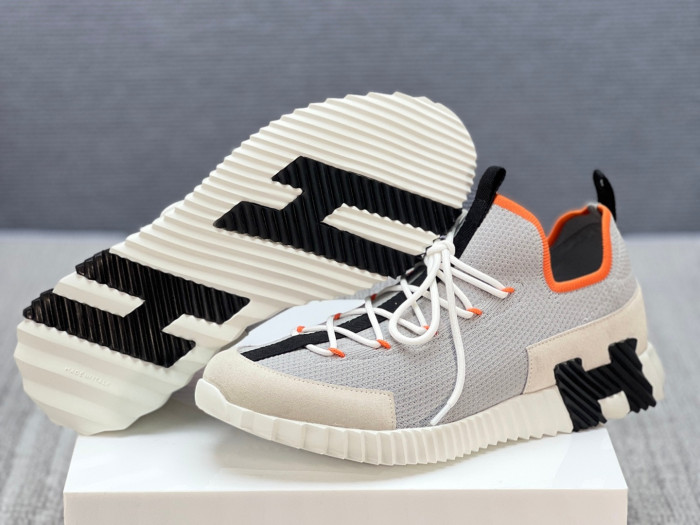 H**me5 sneaker hms014