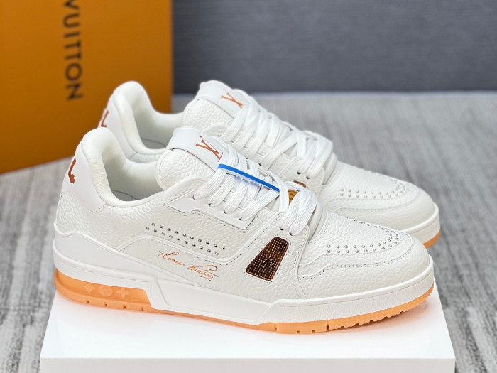 l0vis Vvtt0n lv trainer l&v-252