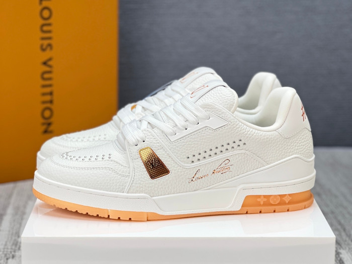 l0vis Vvtt0n lv trainer l&v-252