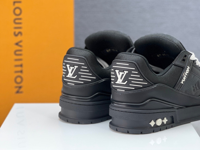 l0vis Vvtt0n lv trainer l&v-265